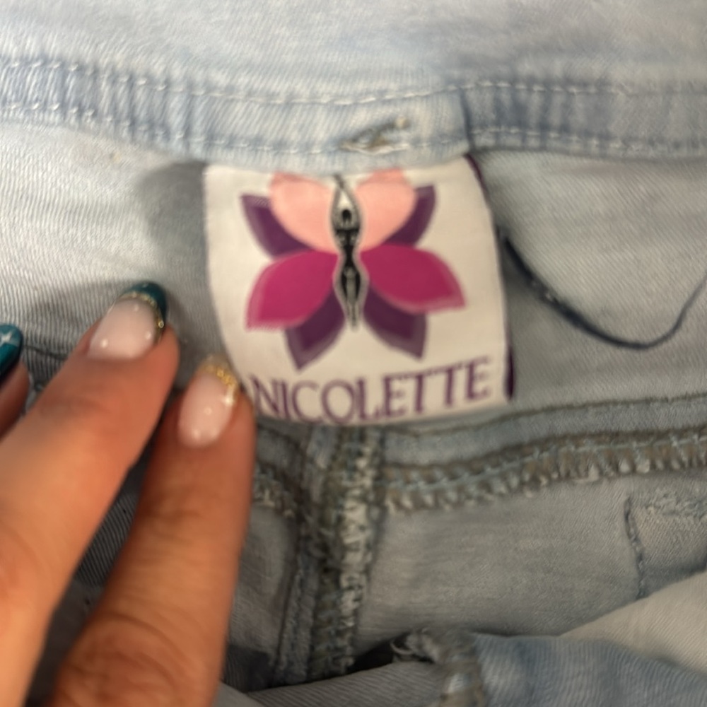 Nicolette denim skirt. - Picture 2 of 4